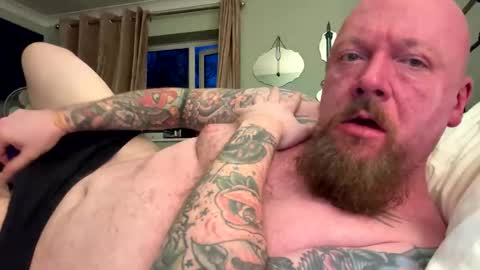 paulyb445 online show from December 14, 4:23 pm