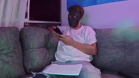 Snapshot of paulzacx chatting on December 2, 2:50 am Paul ZacX online show from December 2, 2:50 am