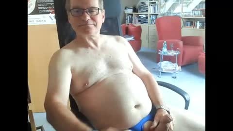Snapshot of pavlovsdog2006 chatting on June 10, 7:51 am Pavlov aka Peter online show from June 10, 7:51 am