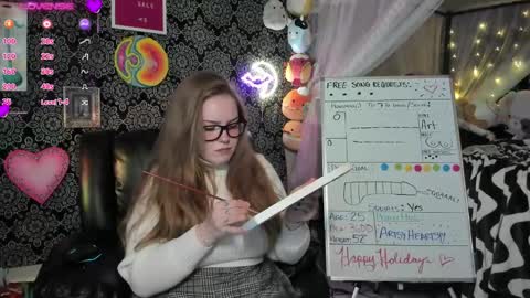 Snapshot of pawggoddess778 chatting on December 25, 1:42 am ArtsyHeartsyy online show from December 25, 1:42 am