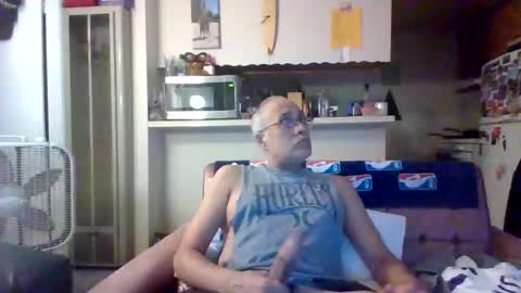 Snapshot of pawgkiller chatting on October 18, 4:37 am pawgkiller online show from October 18, 4:37 am