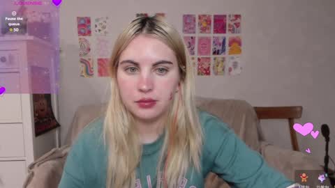 Allisses online show from December 21, 8:32 pm