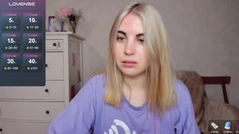 Allisses online show from October 20, 10:59 am