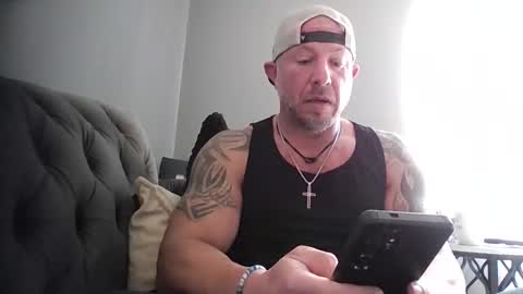 Snapshot of paytondaniel44 chatting on March 23, 3:38 pm paytondaniel44 online show from March 23, 3:38 pm