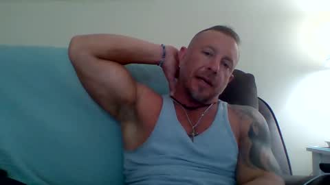 Snapshot of paytondaniel44 chatting on April 17, 6:55 pm paytondaniel44 online show from April 17, 6:55 pm