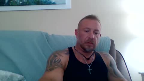 Snapshot of paytondaniel44 chatting on April 22, 8:10 pm paytondaniel44 online show from April 22, 8:10 pm