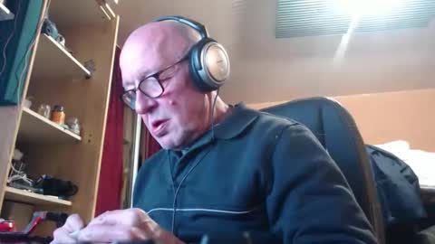 Snapshot of pc8474408 chatting on November 30, 5:50 pm pc8474408 online show from November 30, 5:50 pm