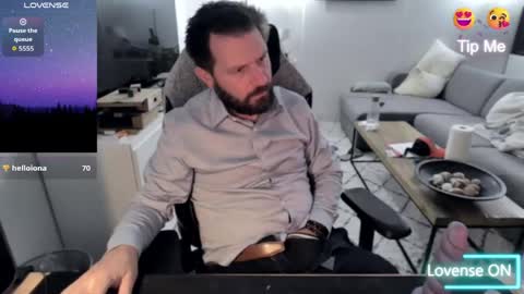 Snapshot of pc92160 chatting on April 29, 9:54 pm pc92160 online show from April 29, 9:54 pm