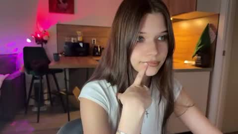 Snapshot of peaceful_oblivion chatting on July 4, 6:25 pm Sandra Next Stream pm MSK 5 pm UTC1pm EDT online show from July 4, 6:25 pm