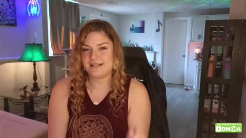   online show from October 14, 8:09 pm