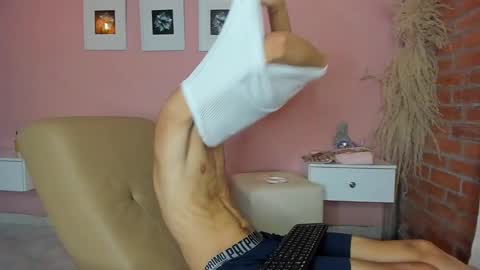 peach tyron online show from January 15, 7:55 pm