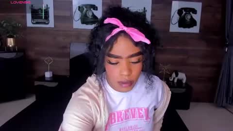 Snapshot of peachbrii chatting on July 4, 12:33 pm Briana online show from July 4, 12:33 pm