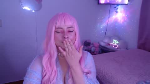 Snapshot of peacherry_ chatting on February 7, 1:47 am peacherry_ online show from February 7, 1:47 am