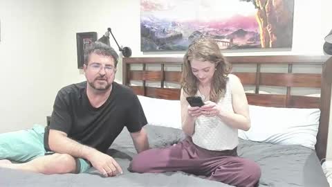 Snapshot of peaches_and_cupcake chatting on January 15, 1:32 am Peaches Cupcake Rachel and Bryce online show from January 15, 1:32 am