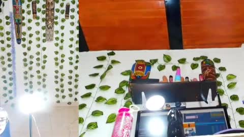 peachy__baby online show from April 18, 11:14 am