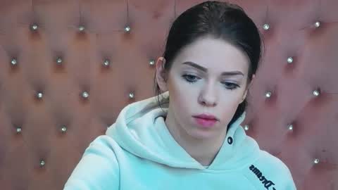 Snapshot of peachyella26 chatting on February 20, 10:38 am Ella online show from February 20, 10:38 am