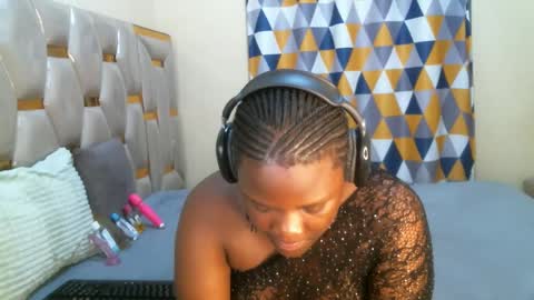 Peachy online show from June 3, 2:33 pm