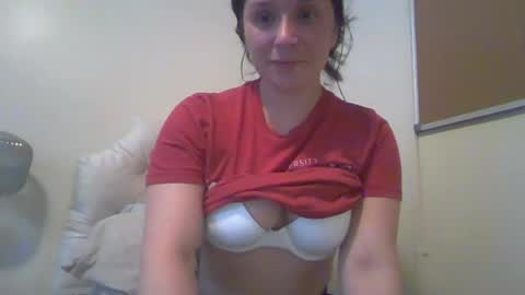 PeachyObsession online show from July 8, 11:31 pm