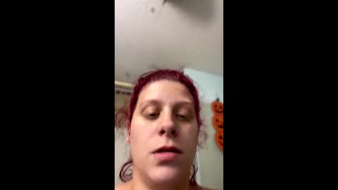 Snapshot of peachyy27 chatting on October 3, 9:45 pm peachyy27 online show from October 3, 9:45 pm