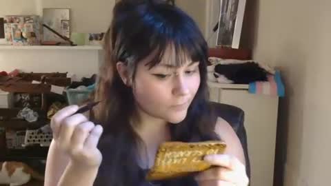 peakobunny online show from December 21, 9:00 pm