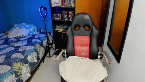 Tangerine Penaut online show from October 2, 12:28 am