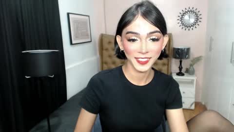 Pearl online show from March 8, 2:30 pm