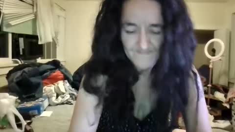 Snapshot of pebblezmeowkitty733247 chatting on May 16, 7:38 am pebblezmeowkitty online show from May 16, 7:38 am