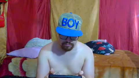 pecadodulce online show from February 4, 11:09 pm