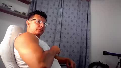 Pedro online show from October 24, 2:41 am