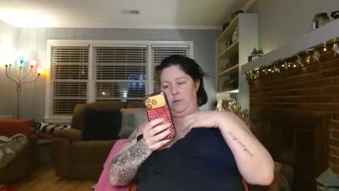 pegggggysue69 online show from April 6, 2:42 am