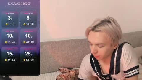 Leo online show from December 6, 4:25 am