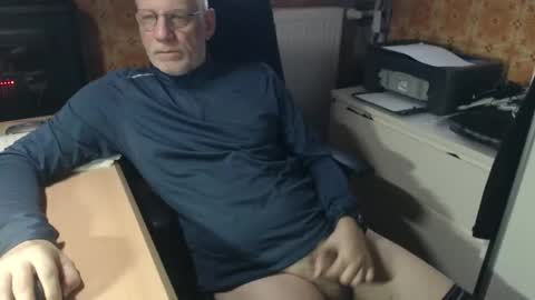 Pemue65 online show from March 25, 8:09 am