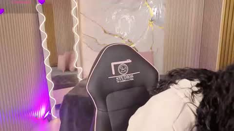 penelope online show from March 16, 3:12 am