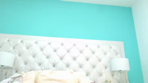 Penelope Laurent online show from October 31, 12:50 pm