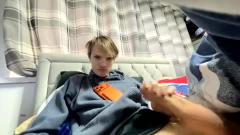 Penguin online show from March 6, 2:46 pm