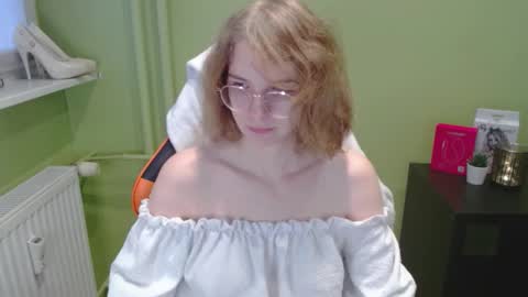 Penny online show from December 18, 7:36 am