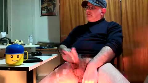 Peppe online show from February 26, 9:05 pm