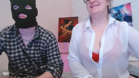 Snapshot of pepper_corn chatting on December 8, 11:19 pm Olga and Kirill online show from December 8, 11:19 pm