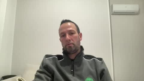 Snapshot of peppinslosqualo chatting on December 19, 5:18 am peppinslosqualo online show from December 19, 5:18 am