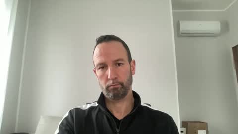 Snapshot of peppinslosqualo chatting on February 8, 2:05 pm peppinslosqualo online show from February 8, 2:05 pm