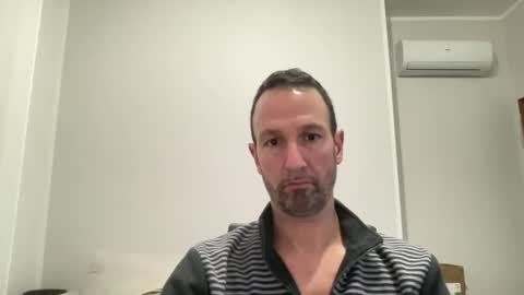 Snapshot of peppinslosqualo chatting on February 11, 9:35 pm peppinslosqualo online show from February 11, 9:35 pm