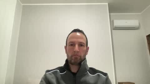 Snapshot of peppinslosqualo chatting on February 24, 5:22 am peppinslosqualo online show from February 24, 5:22 am