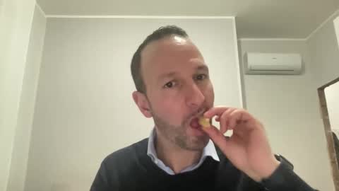 peppinslosqualo online show from February 21, 2:23 am