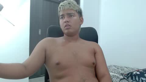 Snapshot of percibal_junior1 chatting on January 13, 3:45 am percibal_junior1 online show from January 13, 3:45 am