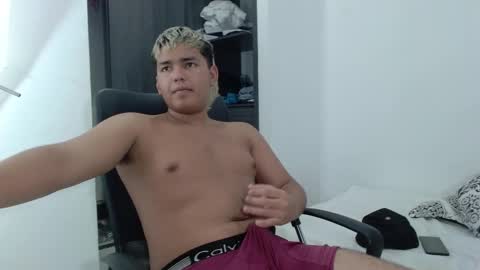 Snapshot of percibal_junior1 chatting on February 13, 8:38 am percibal_junior1 online show from February 13, 8:38 am