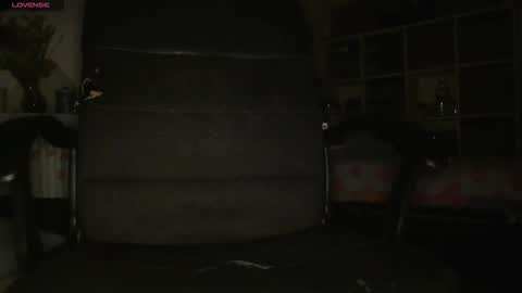 peregrintpelfox online show from November 30, 7:12 am