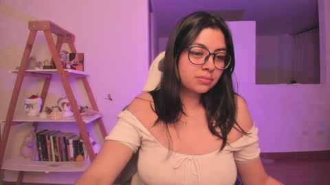 Sarah Ana Banana online show from February 6, 5:46 am