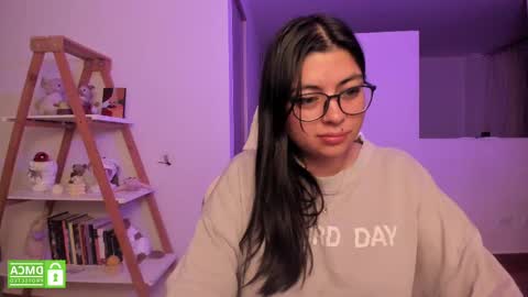 Sarah Ana Banana online show from February 19, 5:05 am