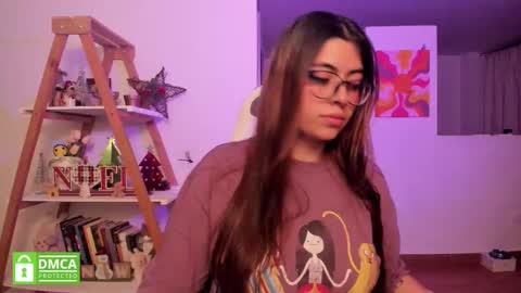 Sarah Ana Banana online show from December 1, 11:54 pm