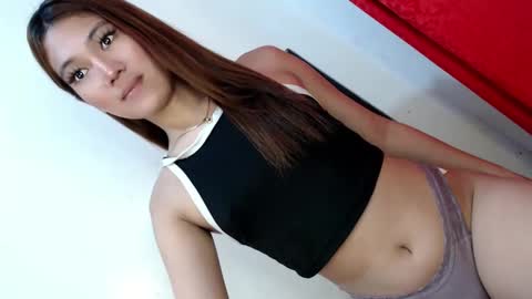 Reign online show from February 2, 8:30 pm